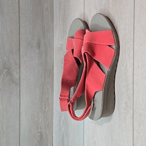 Cloudsteppers by Clarks Women. Oral Caddel Leather Wedge Sandals shoes sz 10M - Picture 2 of 12